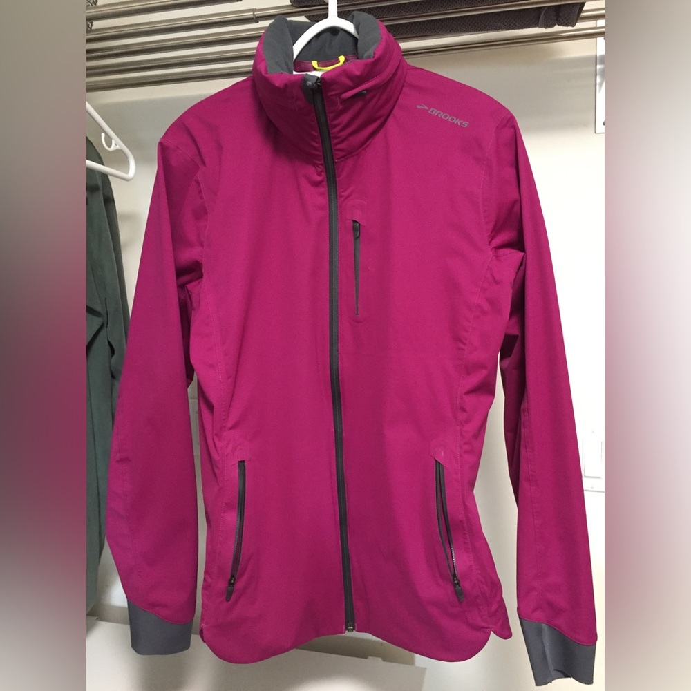 Brooks running jacket